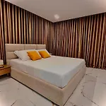 Dine Apartment