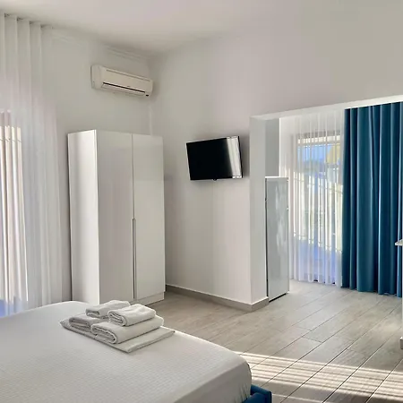 Dine Apartment *