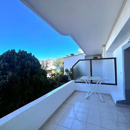Apartment Dine