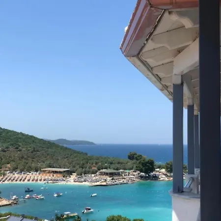 Dine Apartment Ksamil