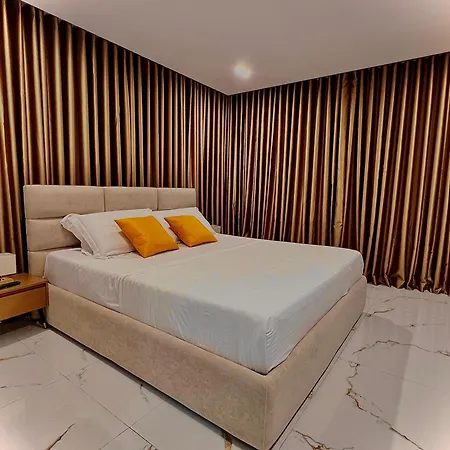 Dine Apartment