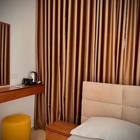 Apartment Dine Ksamil